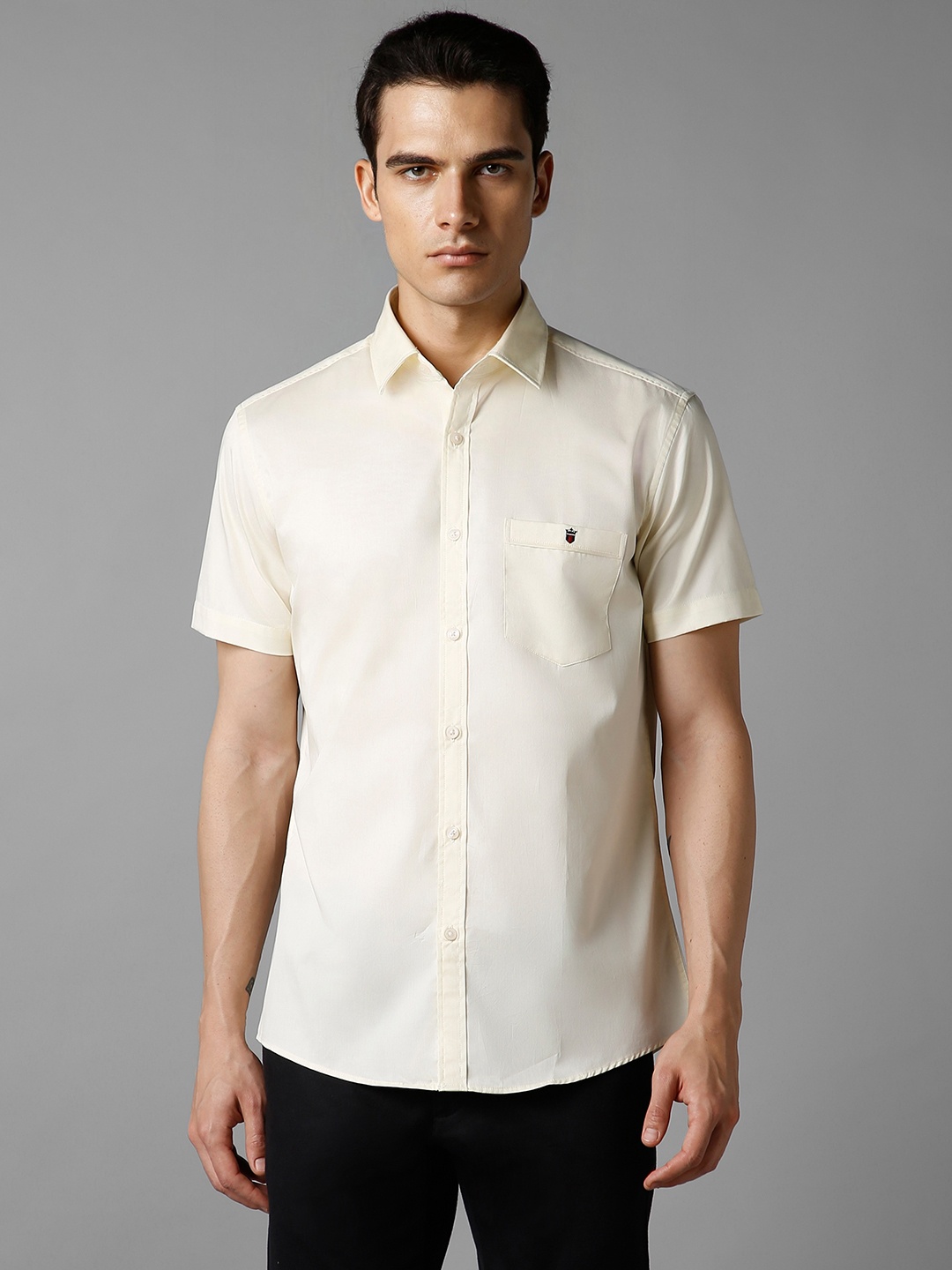 Louis Philippe Sport Slim Fit Short Sleeves Pure Cotton Casual Shirt, Yellow