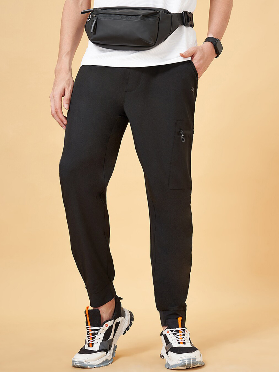 

Ajile by Pantaloons Men Regular Fit Joggers, Black