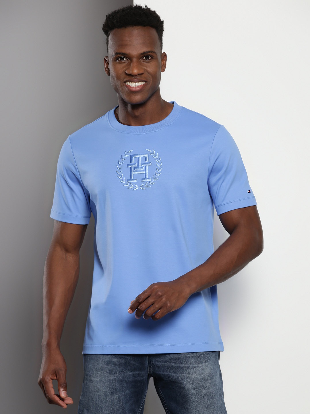 

Tommy Hilfiger Brand Logo Embroidered Round Neck Short Sleeves T-shirt, Blue
