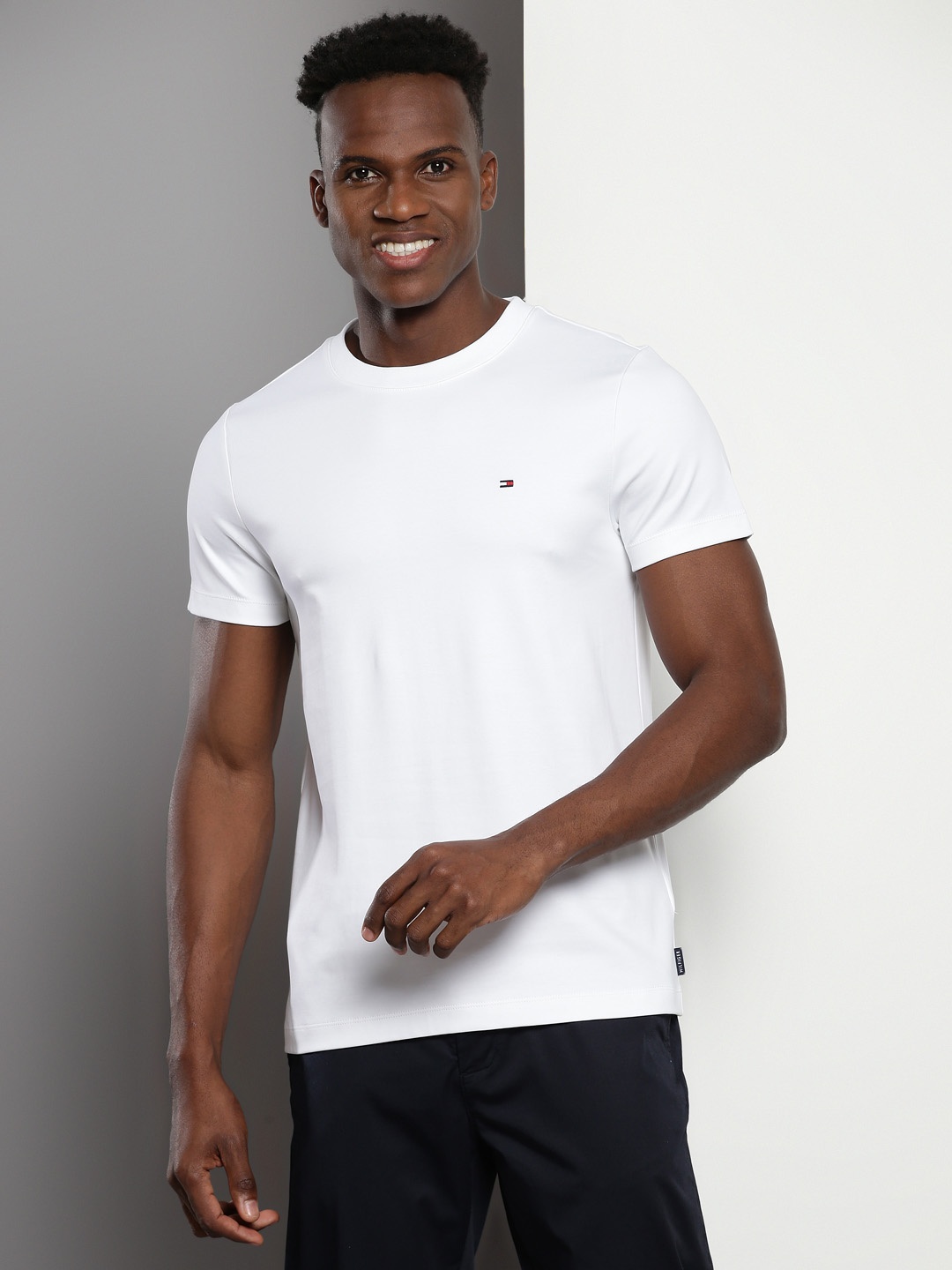 

Tommy Hilfiger Round Neck Slim Fit T-shirt, White