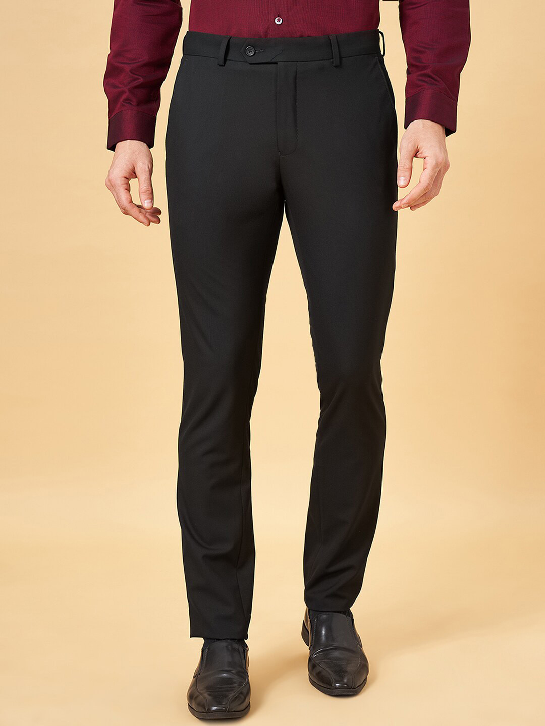 

Peregrine by Pantaloons Men Slim Fit Mid-Rise Formal Trousers, Black