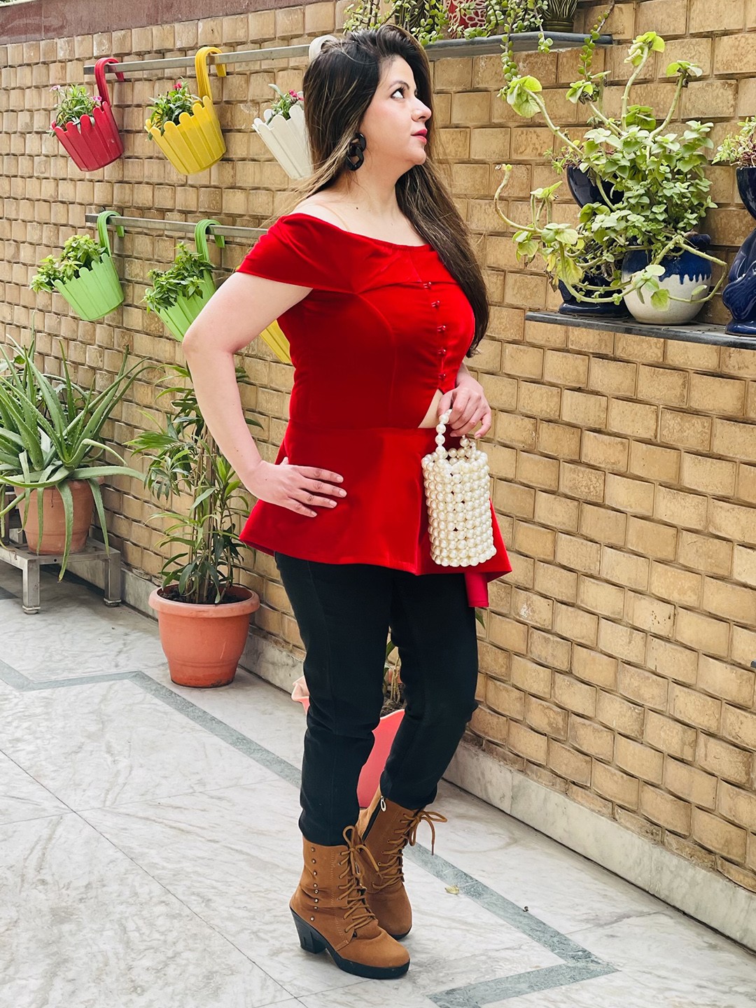 

LAKHINA COUTURE Off-Shoulder Short Sleeves Cut Out Longline Top, Red