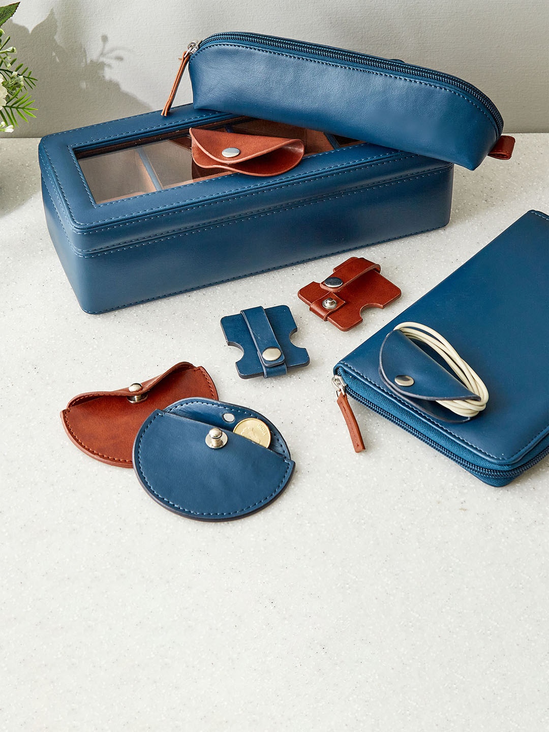 

Home Centre Unisex Set Of 2 Pellet Cable & Coin Wallet, Blue