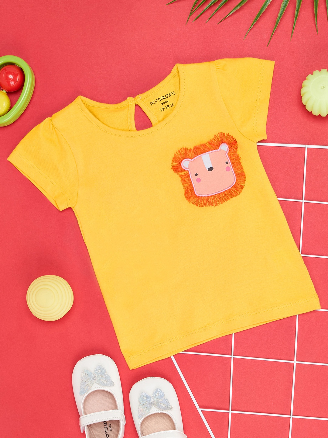 

Pantaloons Baby Girls Round Neck Cotton T-shirt, Yellow