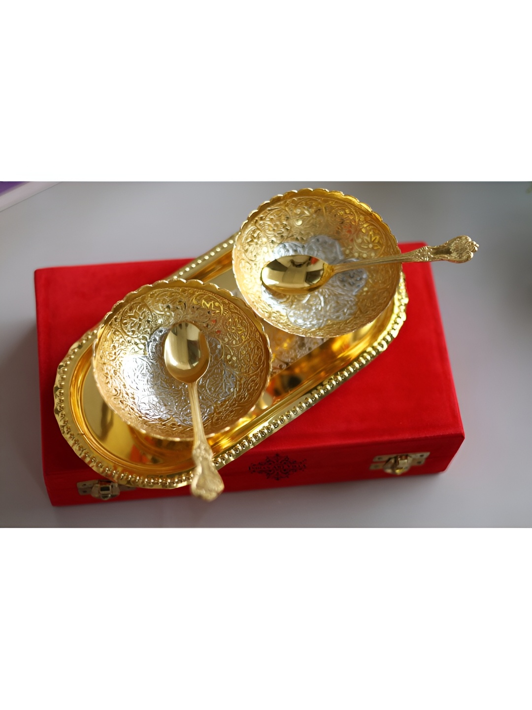 

INDIAN ART VILLA 2 Pieces Gold-Toned Brass Decorative Bowls
