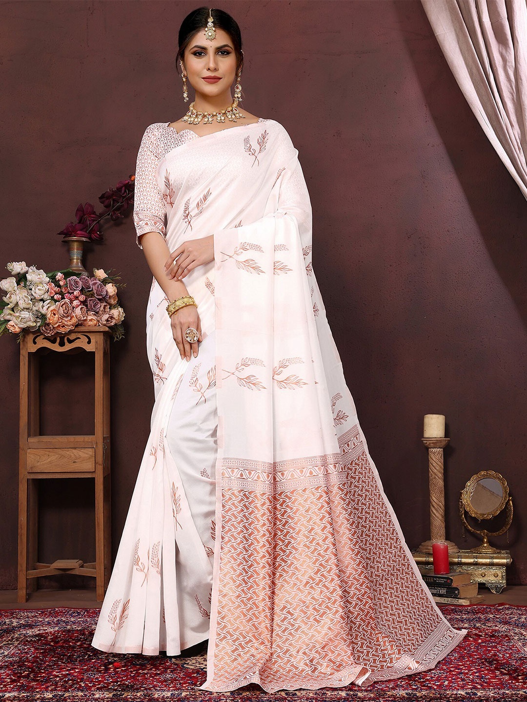 

KALINI Ethnic Woven Design Zari Banarasi Saree, White