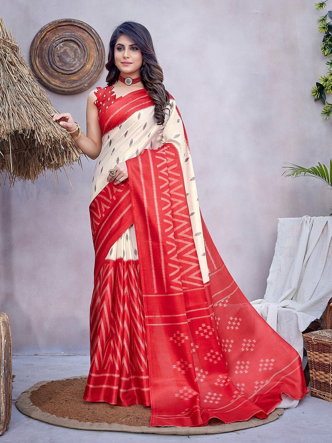 

KALINI Geometric Printed Saree, Red