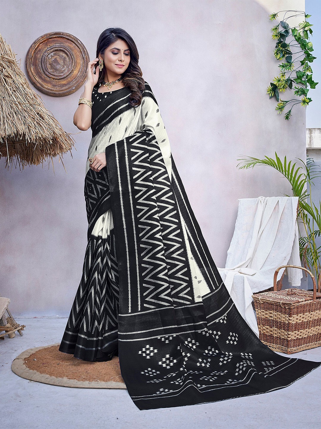 

KALINI Geometric Printed Mysore Silk Saree, Black
