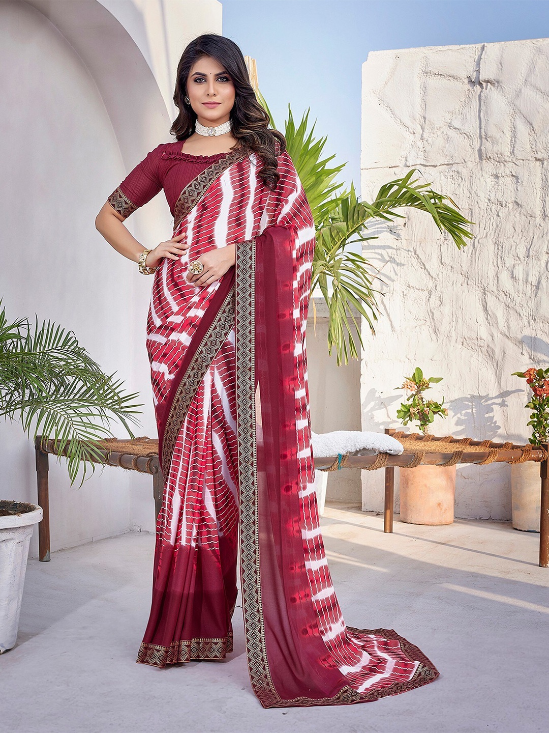 

KALINI Striped Printed Bandhani Saree, Maroon