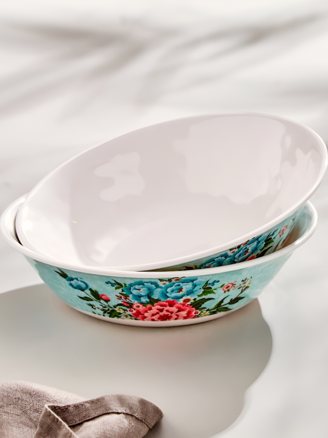 

Home Centre White & Blue 2 Pieces Floral Printed Melamine Serving Bowl 250 ml