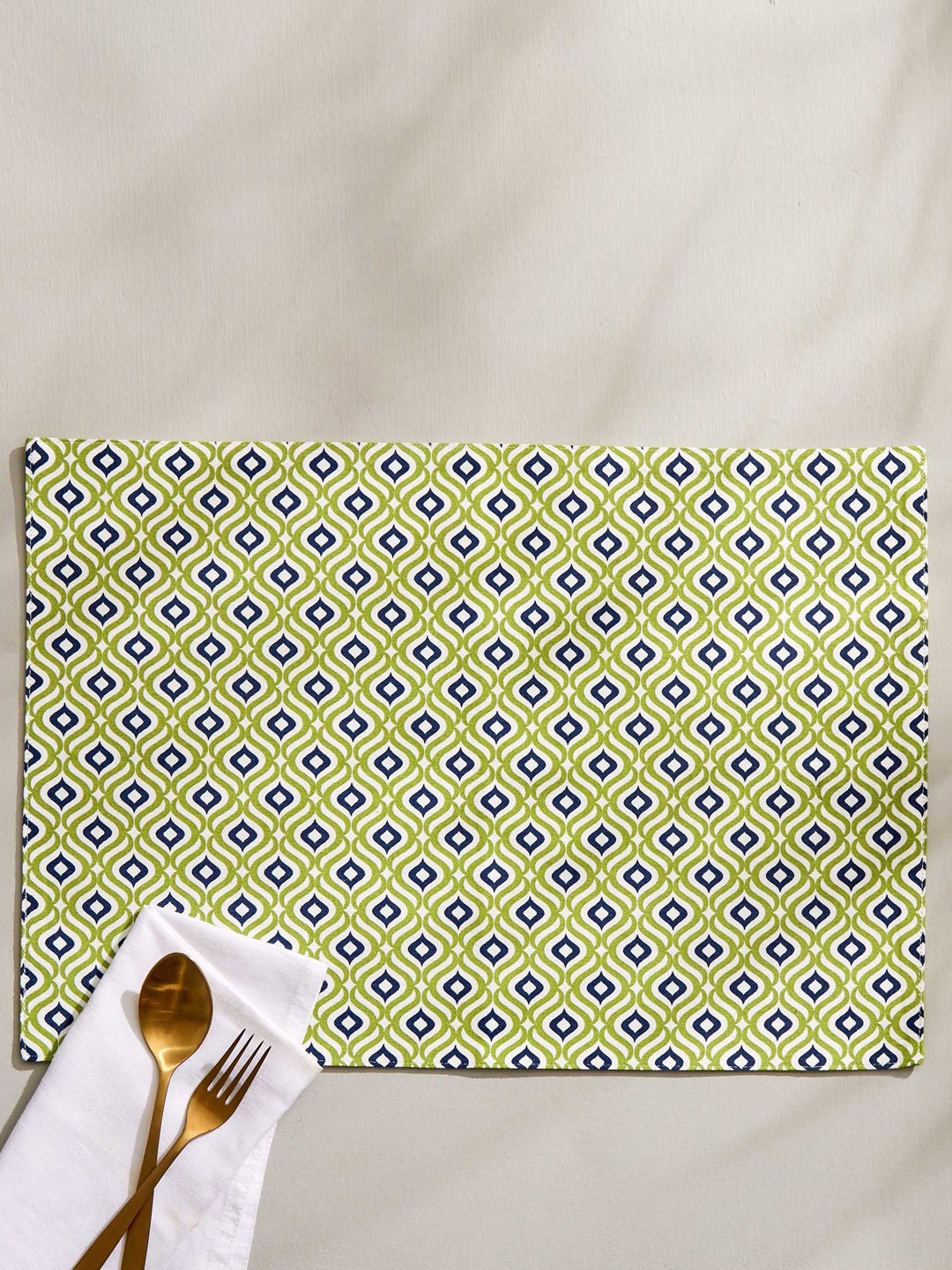 

Home Centre Drake Botanica Green & White Ethnic Motifs Printed Cotton Table Placemat