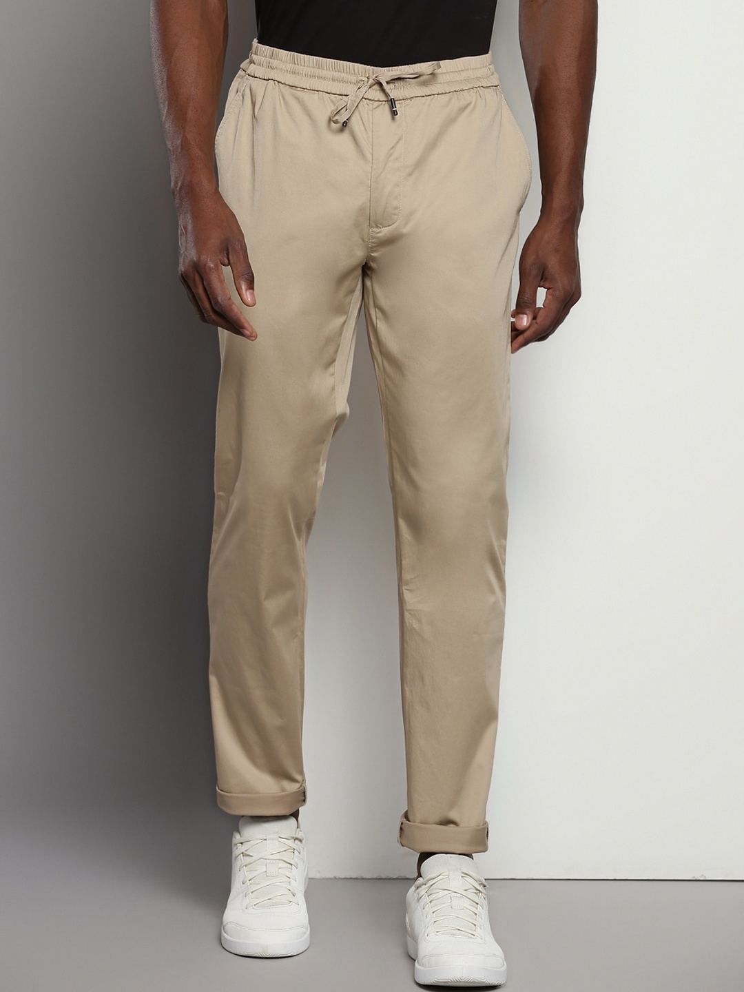 

Tommy Hilfiger Men Mid Rise Trousers, Beige