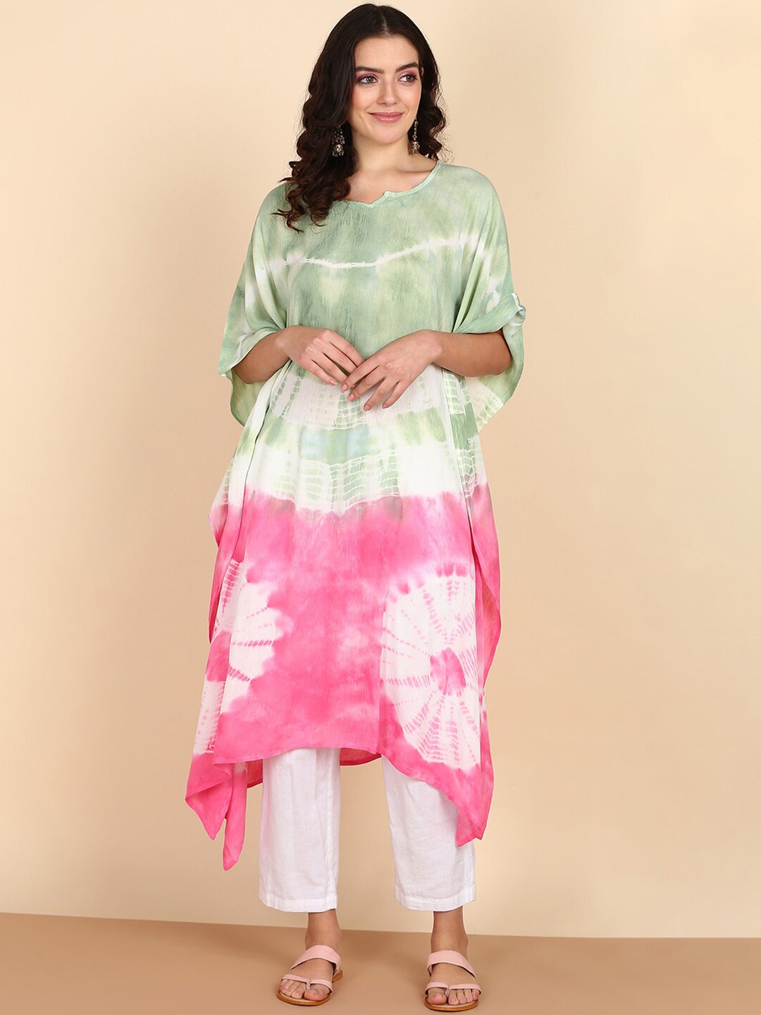 

Maaesa Dyed Sequinned Crepe Kaftan Kurta, Sea green
