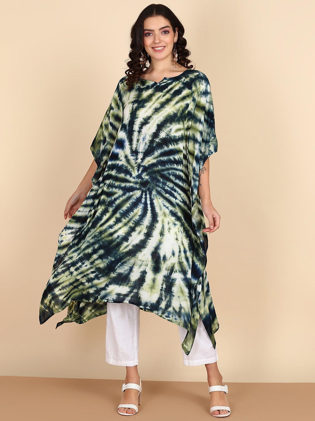 

Maaesa Tie & Dyed Printed Notch Neck Extended Sleeves Crepe Kaftan Kurta, Green