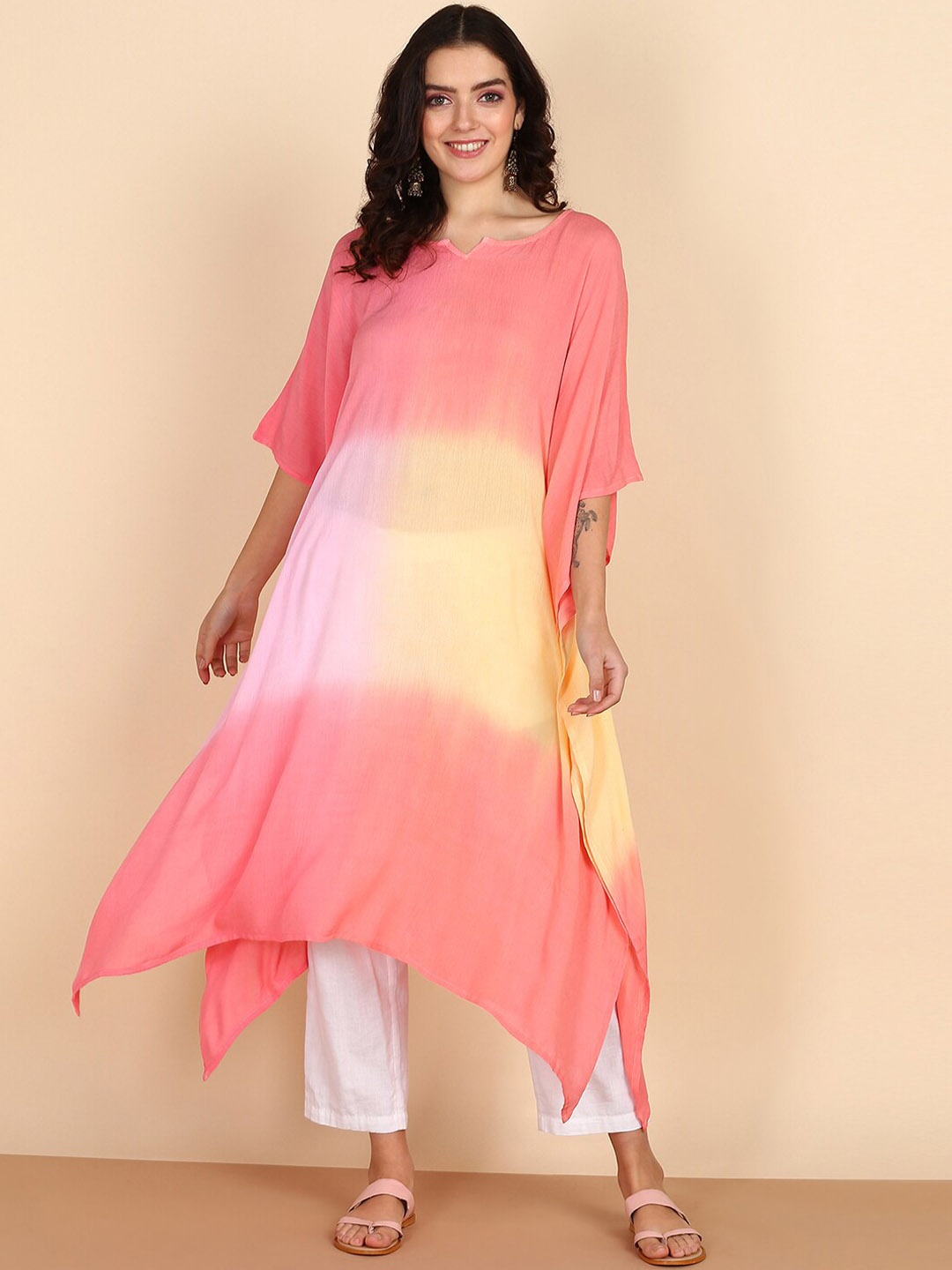 

Maaesa Colourblocked Extended Sleeves Thread Work Crepe Kaftan Kurta, Coral
