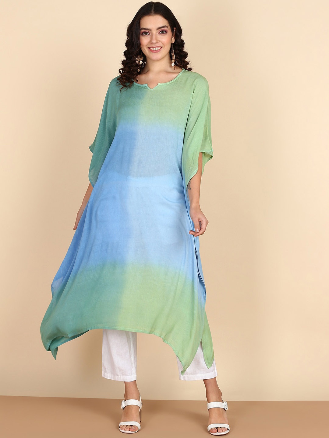 

Maaesa Colourblocked Crepe Kaftan Kurta, Green