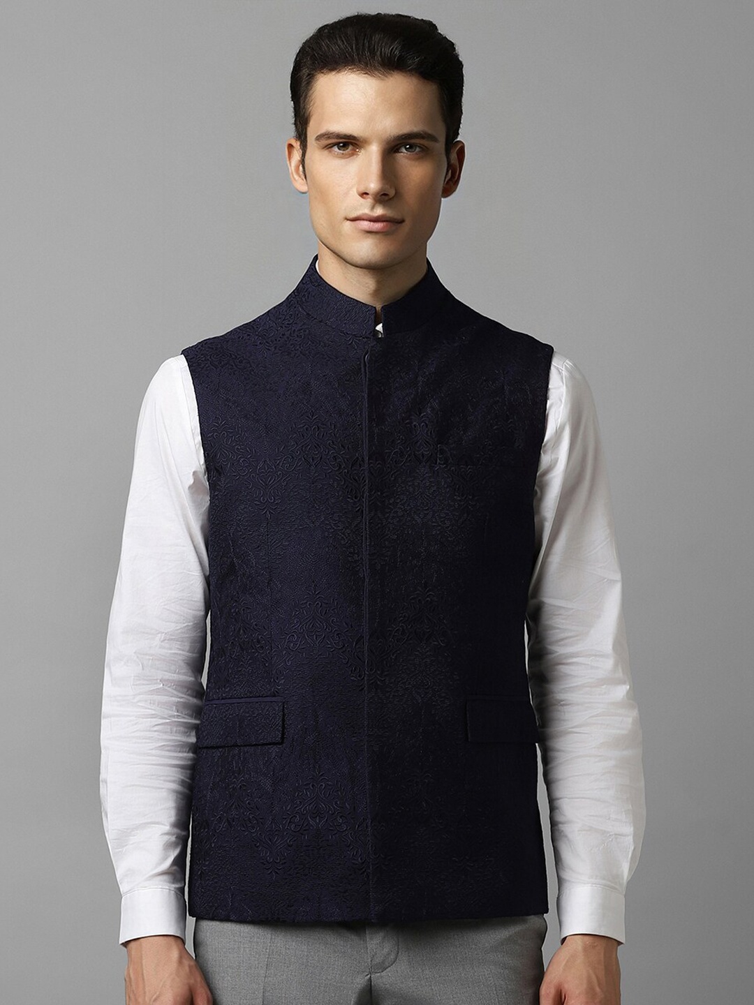 

Louis Philippe Jacquard Woven Design Slim Fit Nehru Jacket, Navy blue