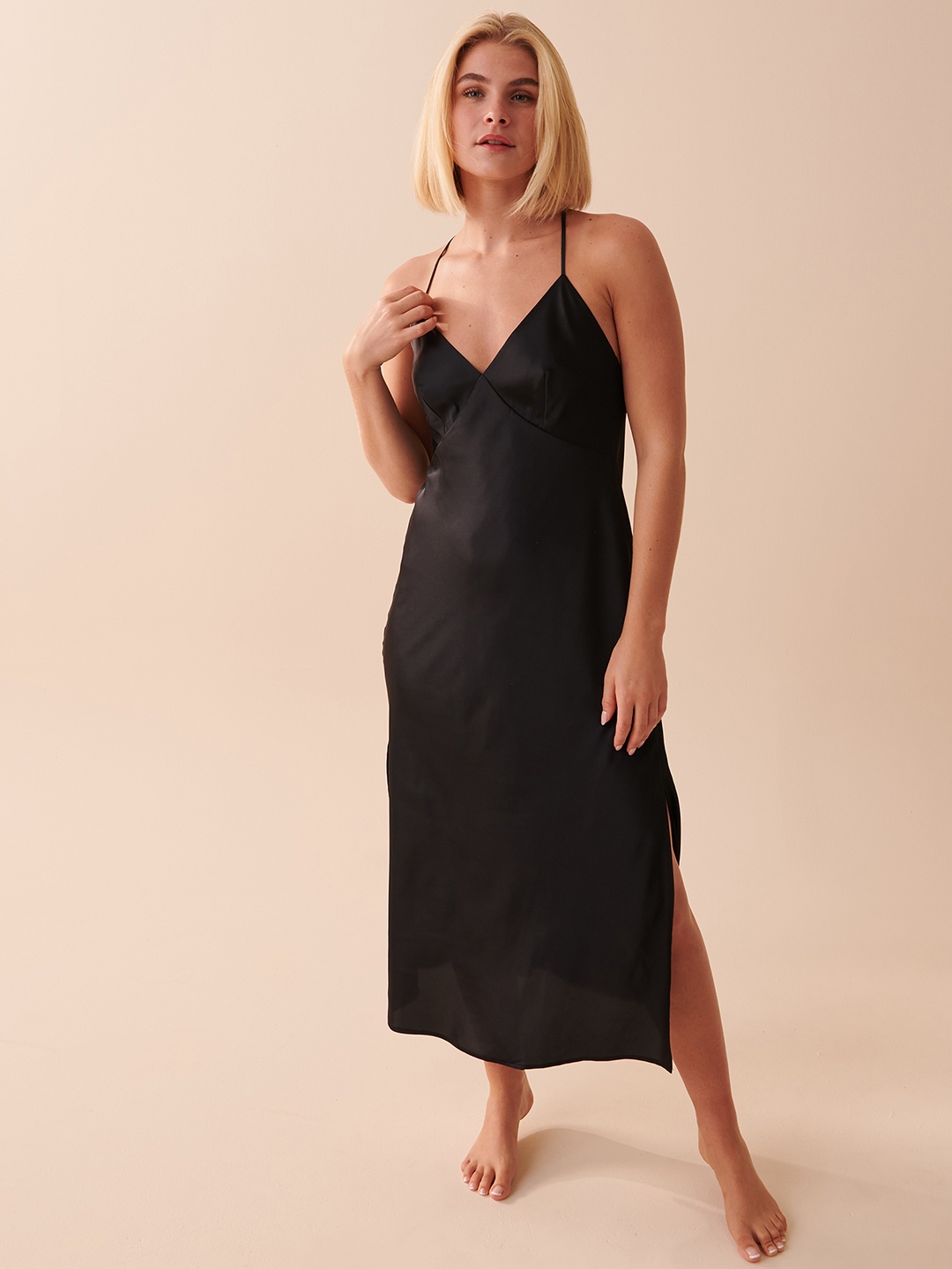

La Vie en Rose Shoulder Straps Maxi Nightdress, Black