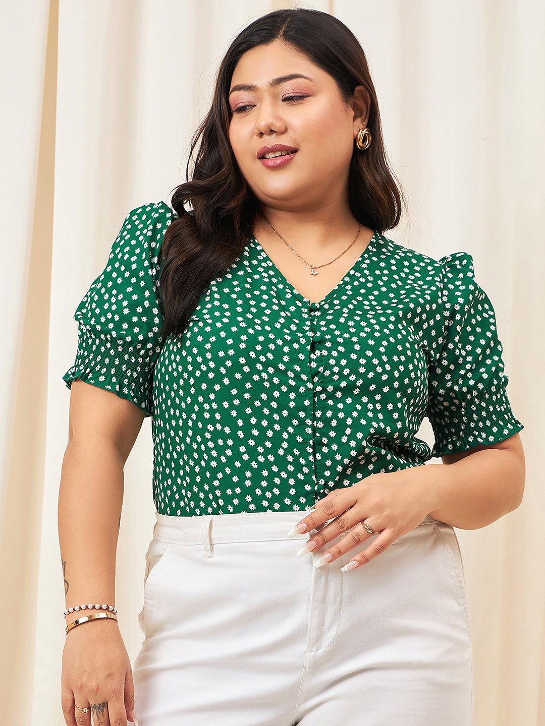 

Berrylush Curve Plus Size Floral Printed V-Neck Puff Sleeve Top, Green