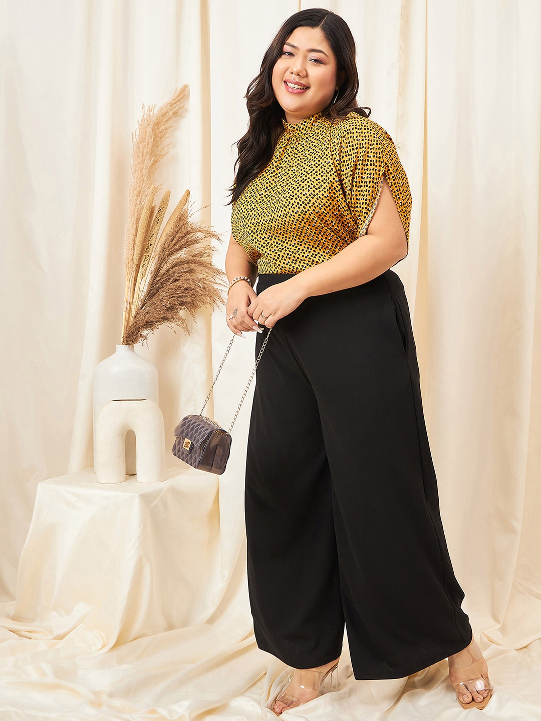 

Berrylush Curve Plus Size Animal Printed Extended Sleeves Crepe Top, Yellow