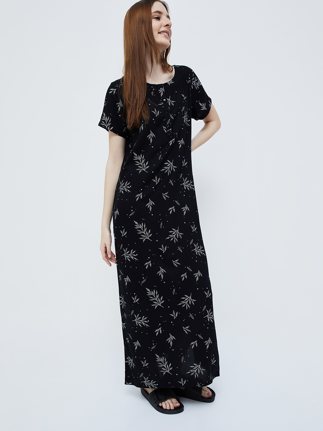 

Ginger by Lifestyle Floral Printed Nightdress, Black
