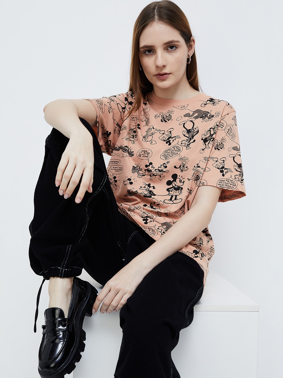

Ginger by Lifestyle Graphic Printed Cotton T-shirt, Beige