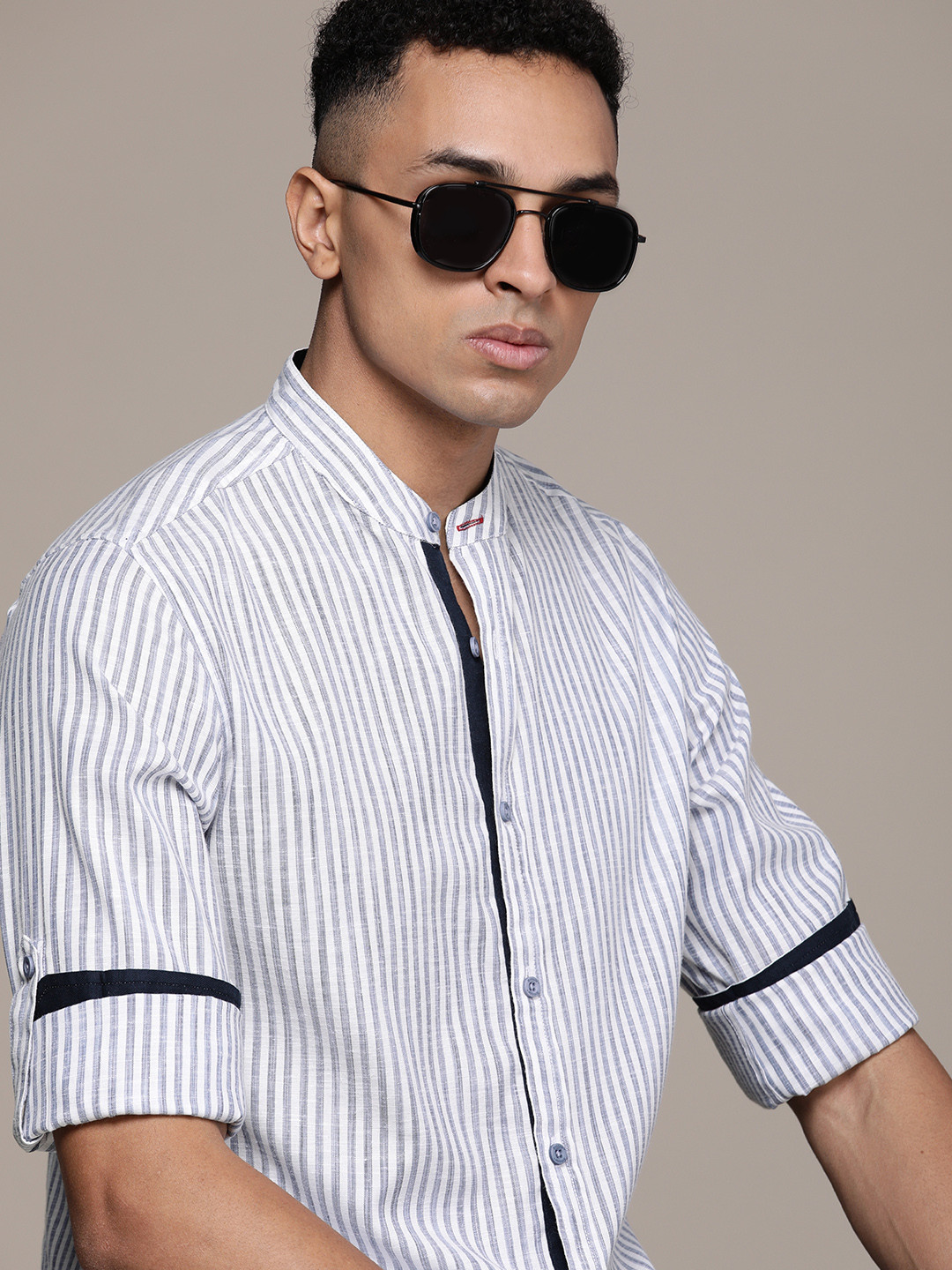 

The Roadster Life Co. Men Vertical Striped Band Collar Casual Shirt, Blue