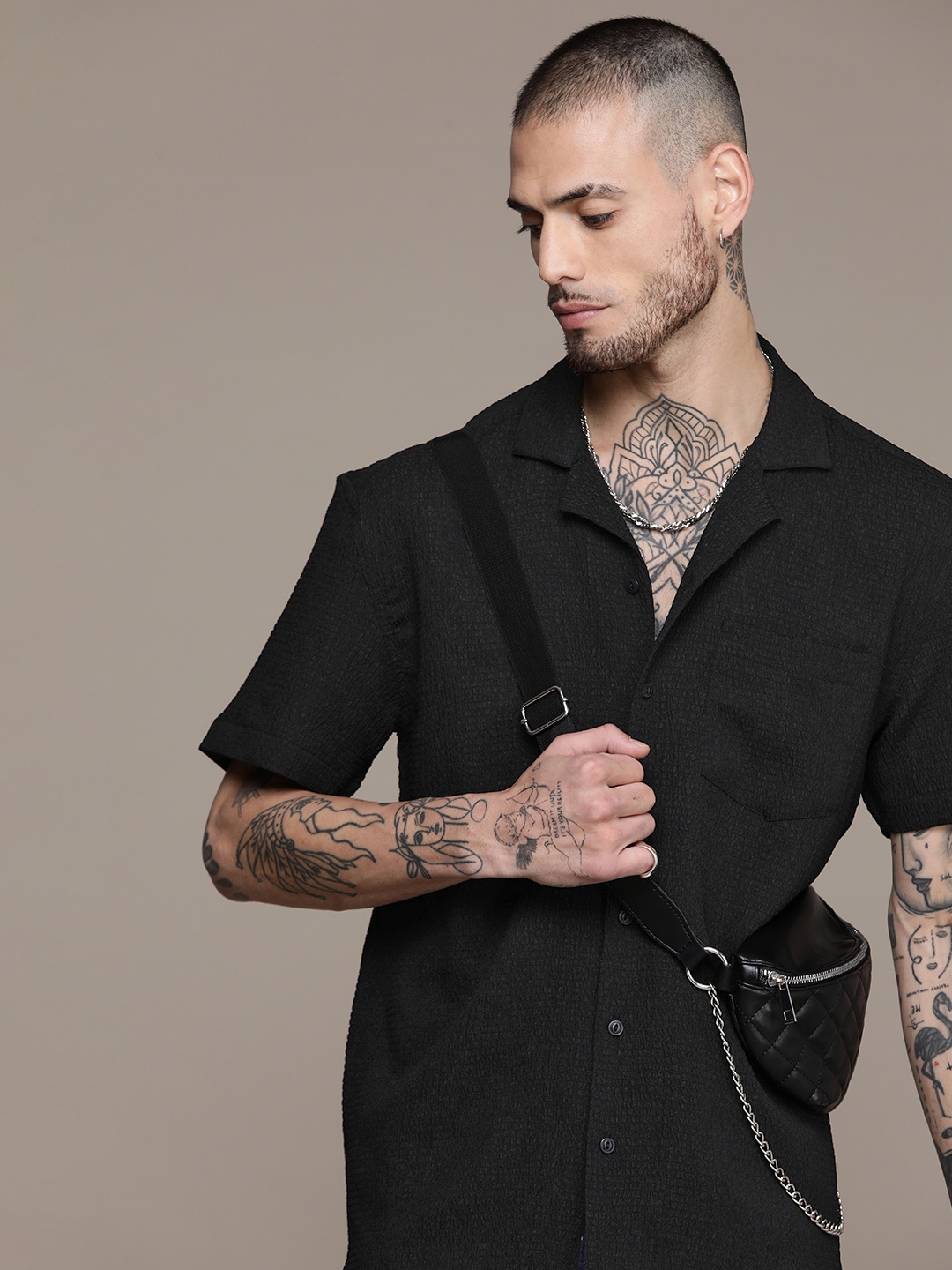 

The Roadster Life Co. Crinkle Self Design Relaxed Fit Opaque Casual Shirt, Black