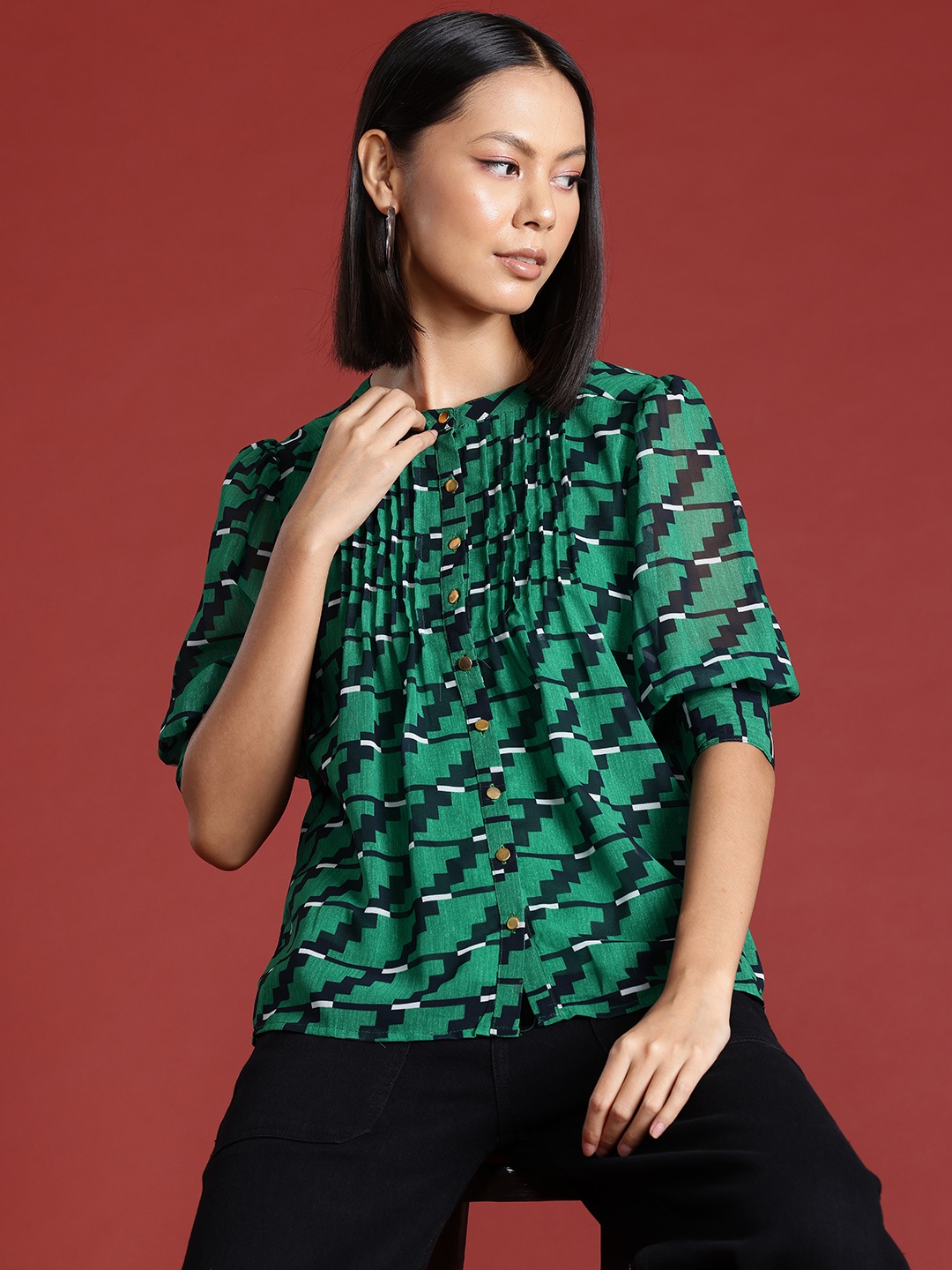 

All About You Formals Geometric Print Pintuck Detail Top, Green