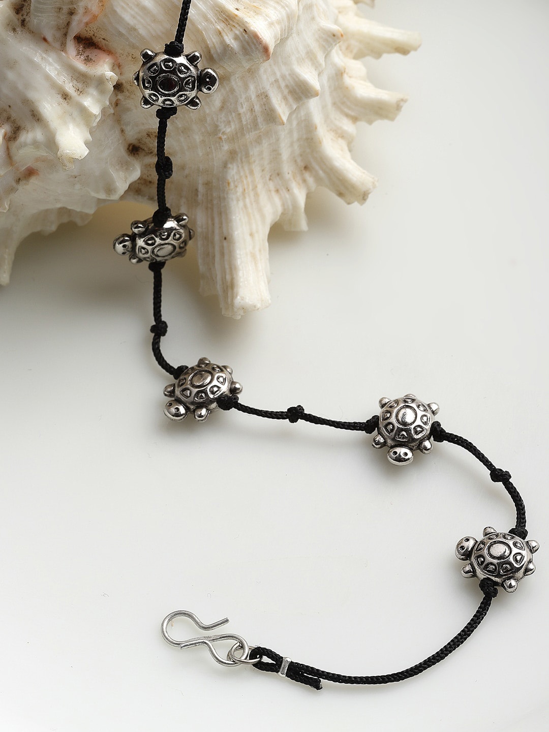 

PANASH Silver-Plated Oxidized Tortoise Charm Detailed Anklet