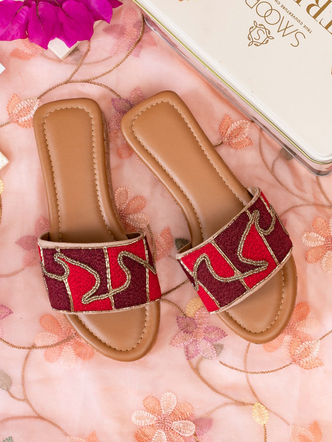 

Soul Roots Colourblocked Flatforms, Pink