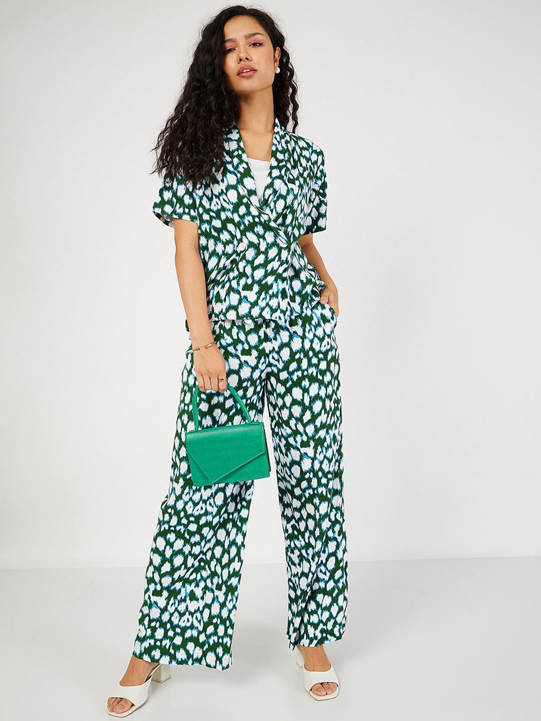 

SASSAFRAS Green Abstract Printed Top & Trouser
