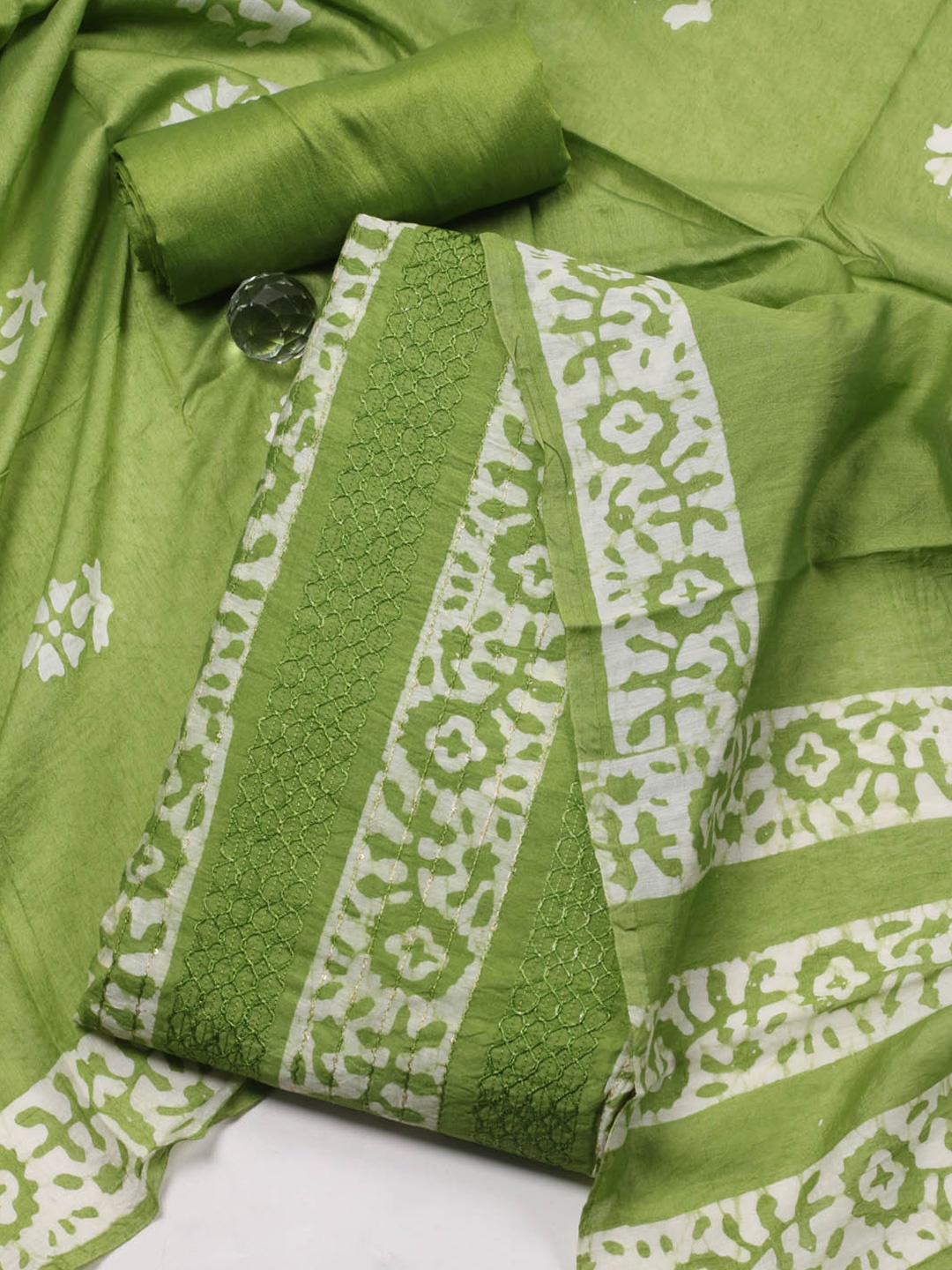 

Meena Bazaar Ethnic Motifs Printed Unstitched Dress Material, Green