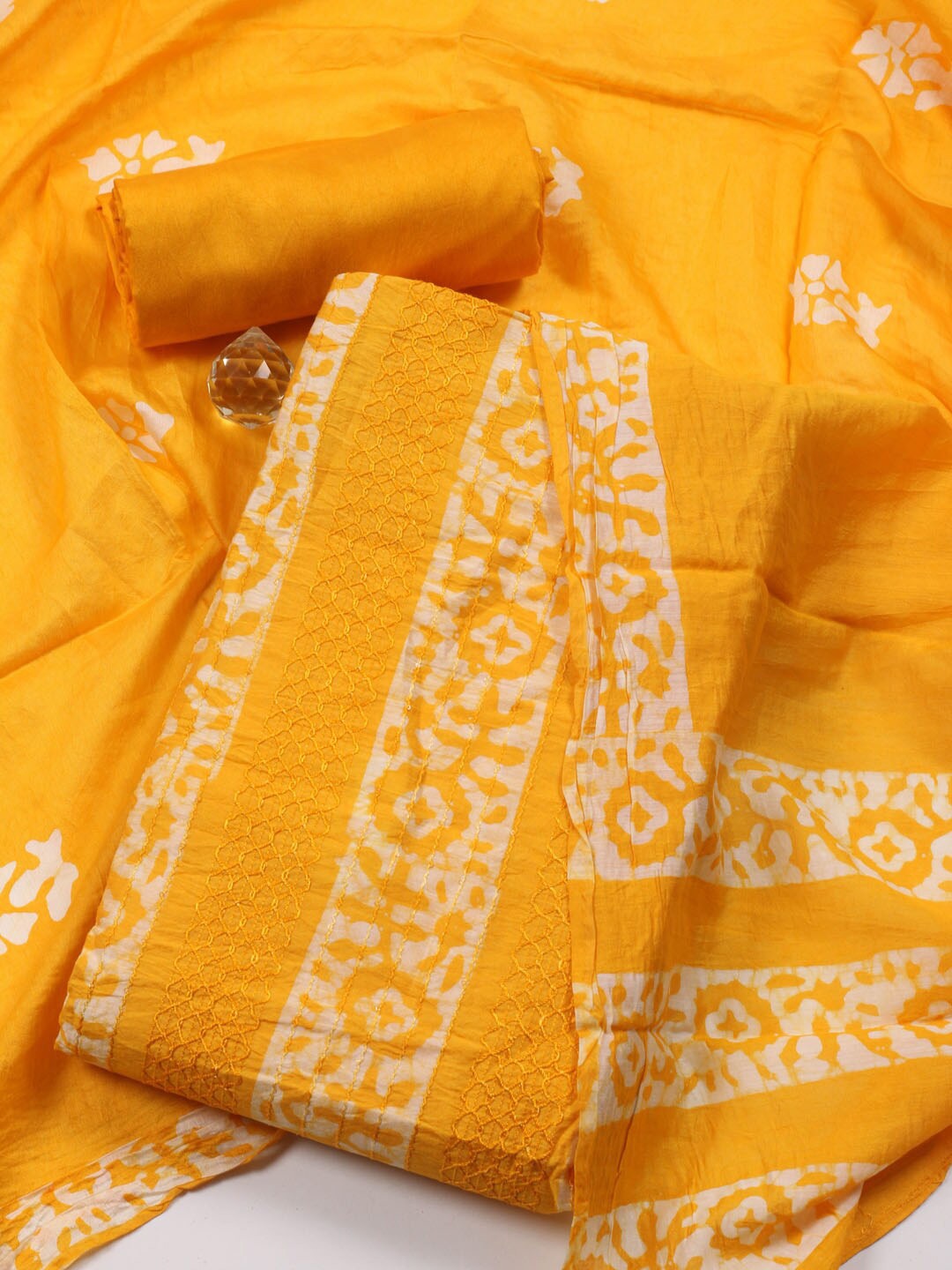 

Meena Bazaar Ethnic Motifs Printed Unstitched Dress Material, Yellow