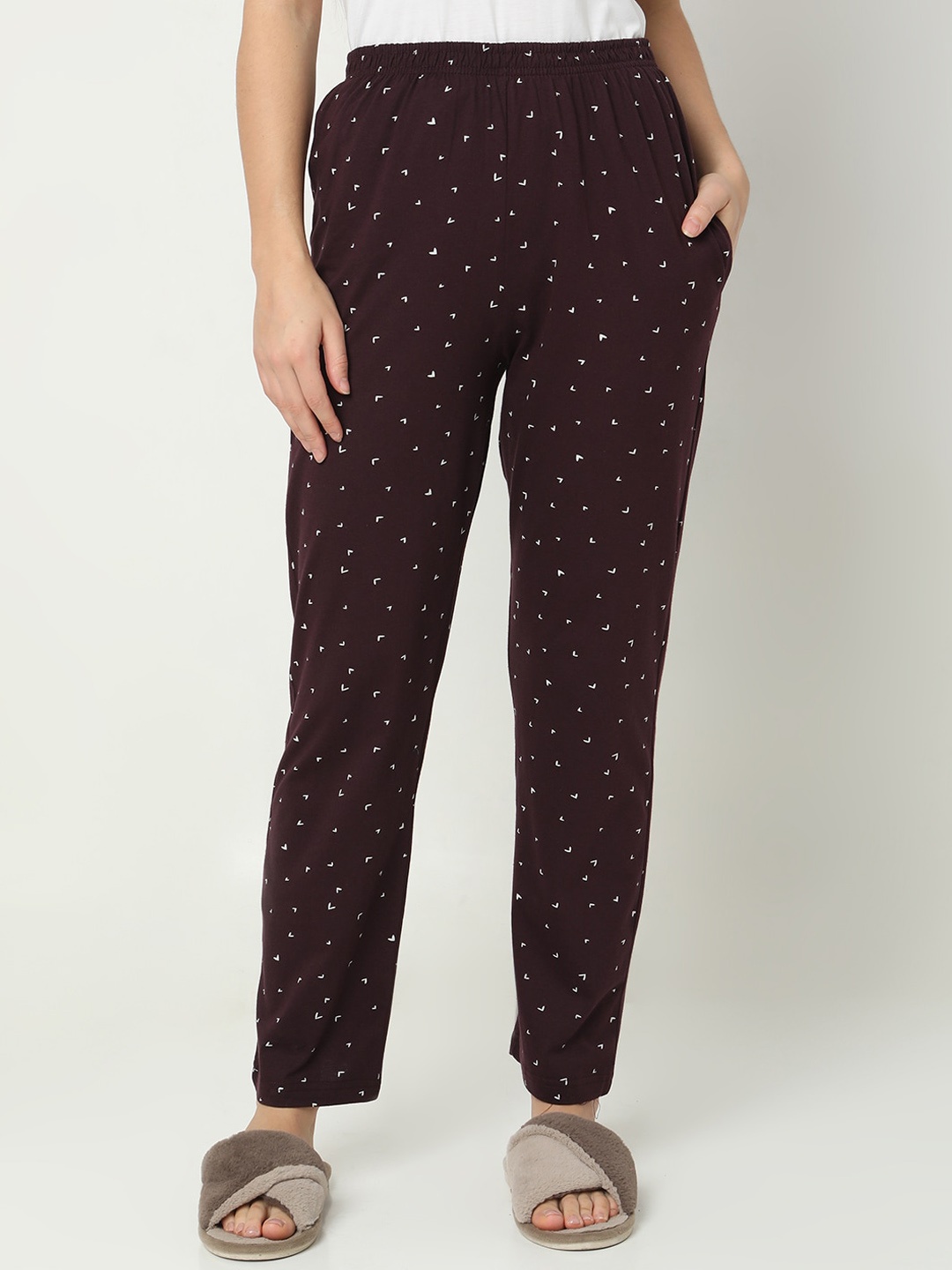 

Smarty Pants Women Printed Mid-Rise Lounge Pants, Burgundy
