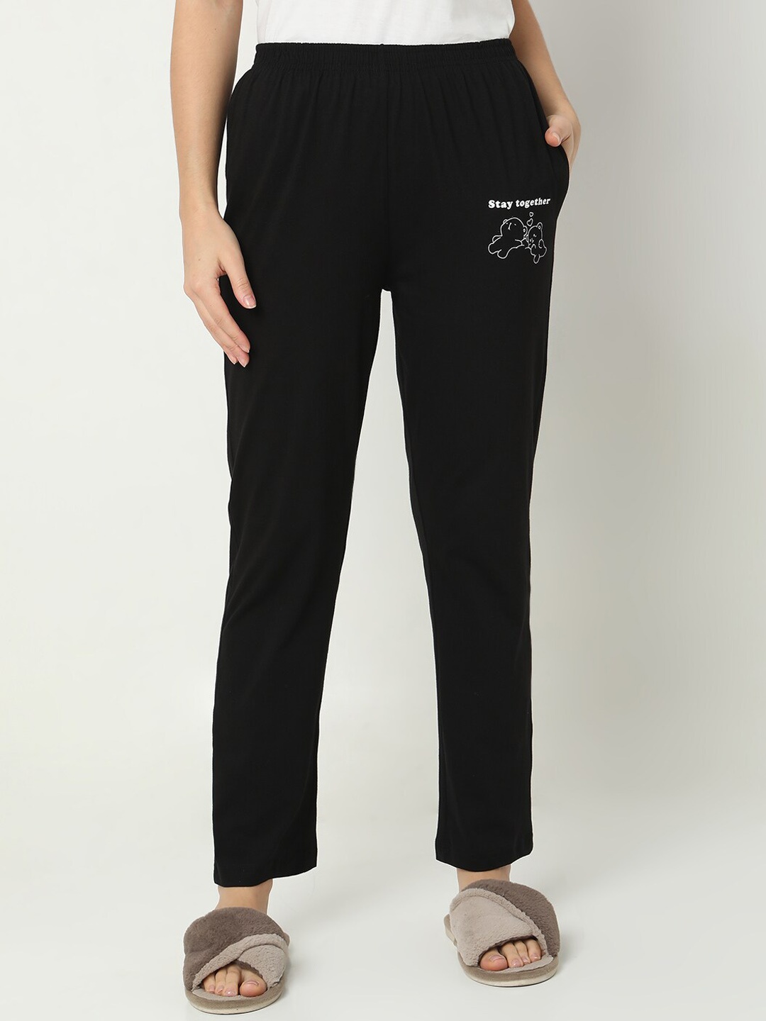 

Smarty Pants Teddy Bear Printed Cotton Lycra Straight Straight Lounge Pant, Black