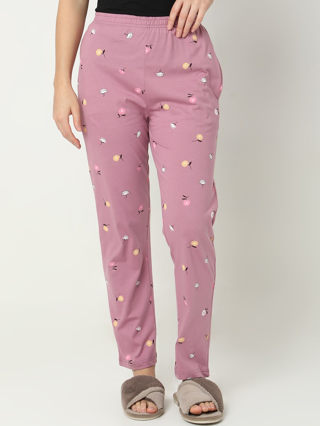 

Smarty Pants Women Printed Cotton Straight Lounge Pants, Pink