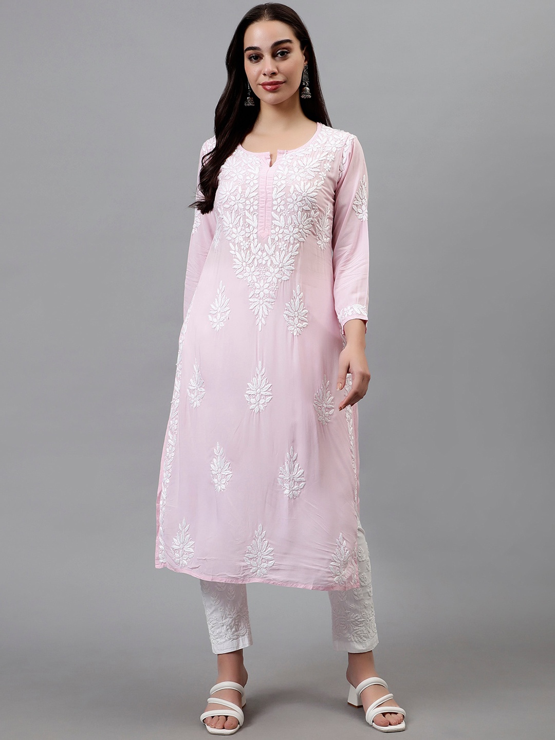 

Seva Chikan Floral Embroidered Notched Neck Lucknowi Chikankari Straight Kurta, Pink