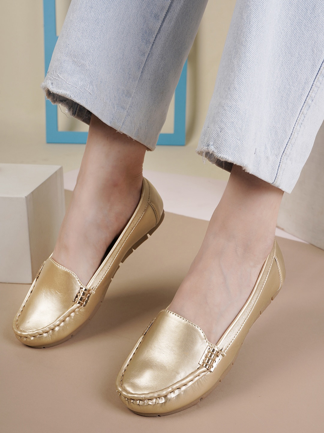 

Get Glamr Women Round Toe Loafers, Gold