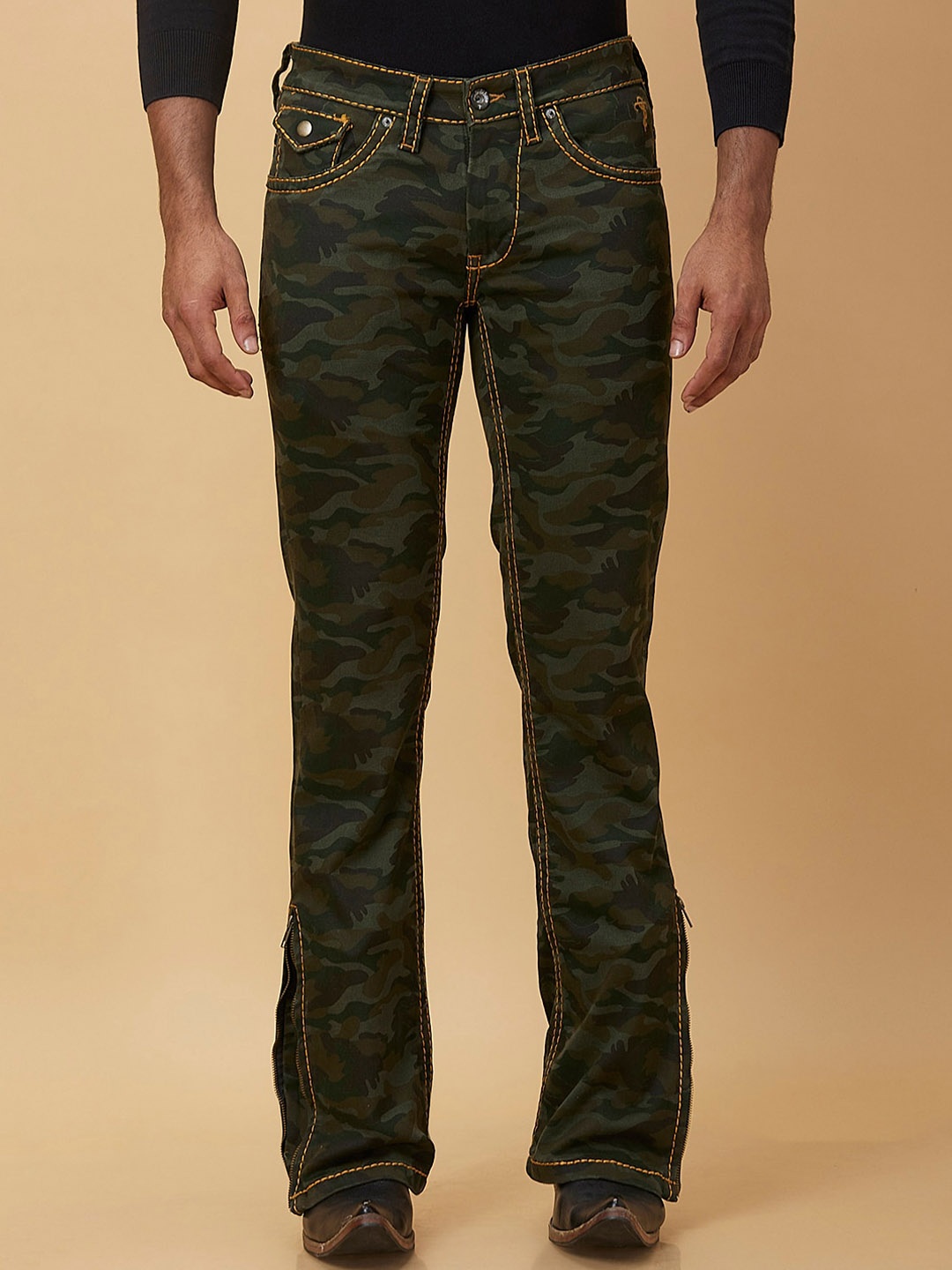 mode de base Men Bootcut Camouflage Printed Cotton Stretchable Jeans, Green