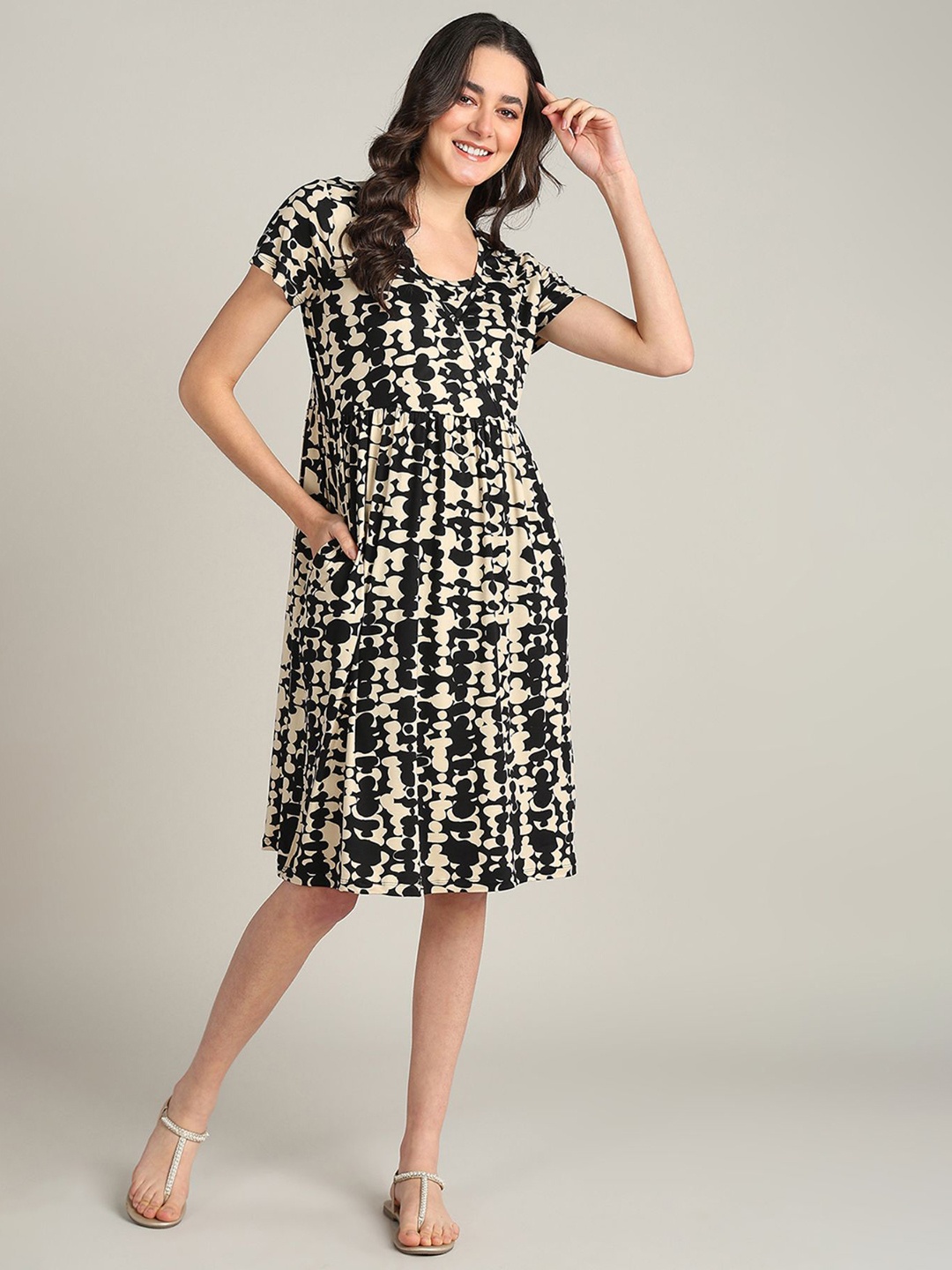 

House Of Zelena Floral Print Maternity A-Line Dress, Black