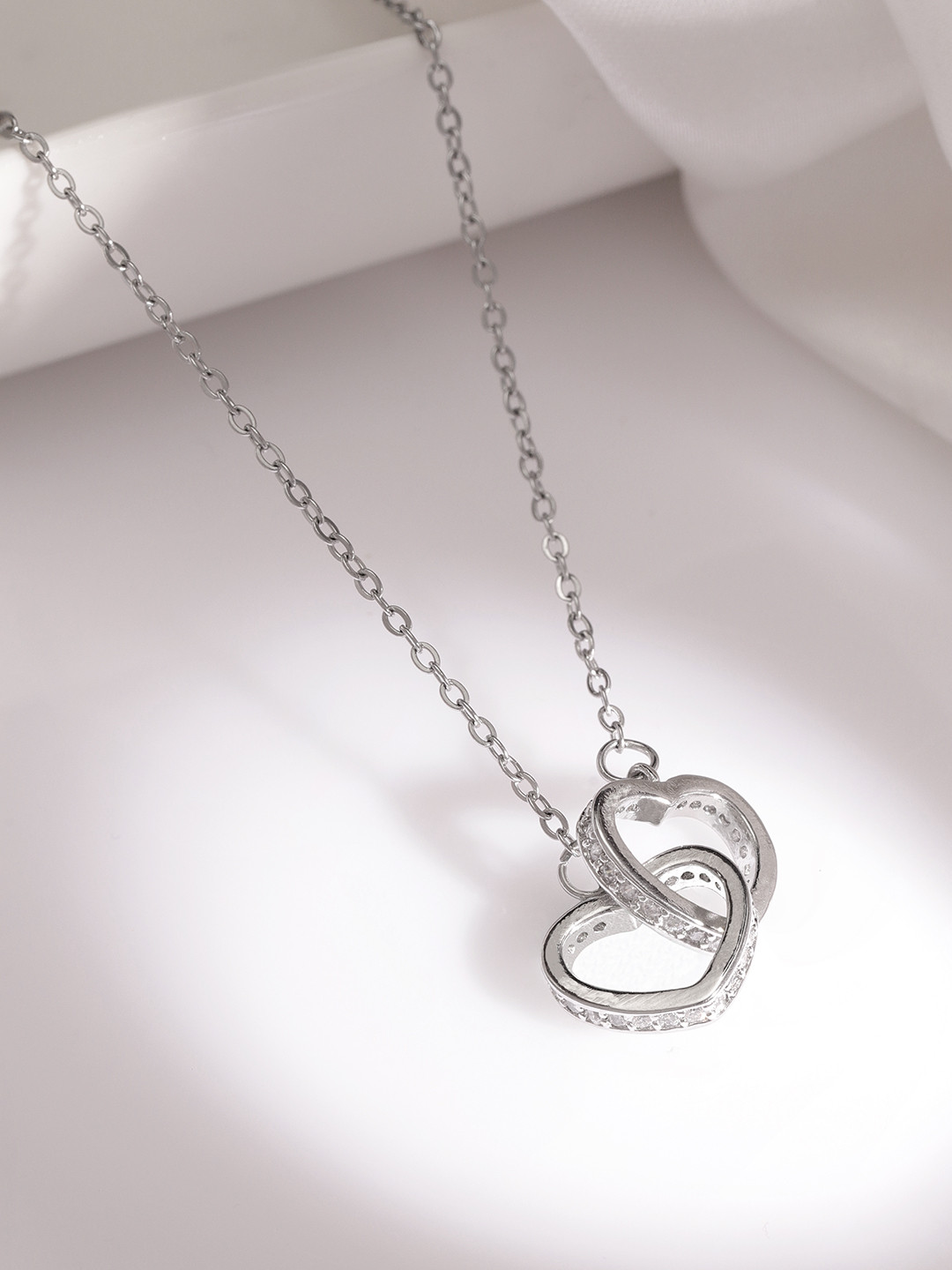 

Rubans Voguish Silver tone Tarnish free water proof stain less steel pendant necklace