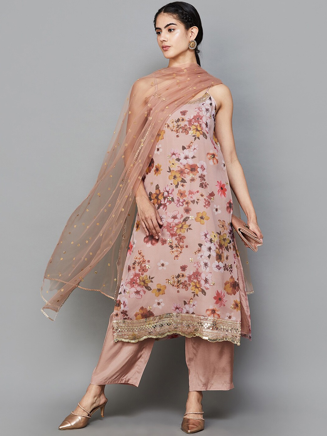 

Melange by Lifestyle Floral Printed Sleeveless Straight Kurta with Trousers & Dupatta, Pink