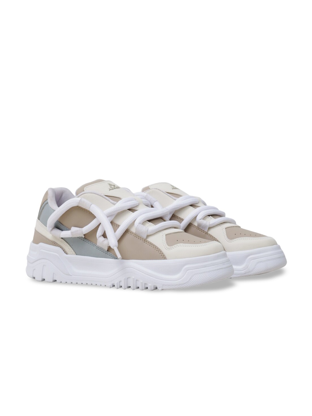 

adeboy Men Colourblocked Round Toe Sneakers, Cream
