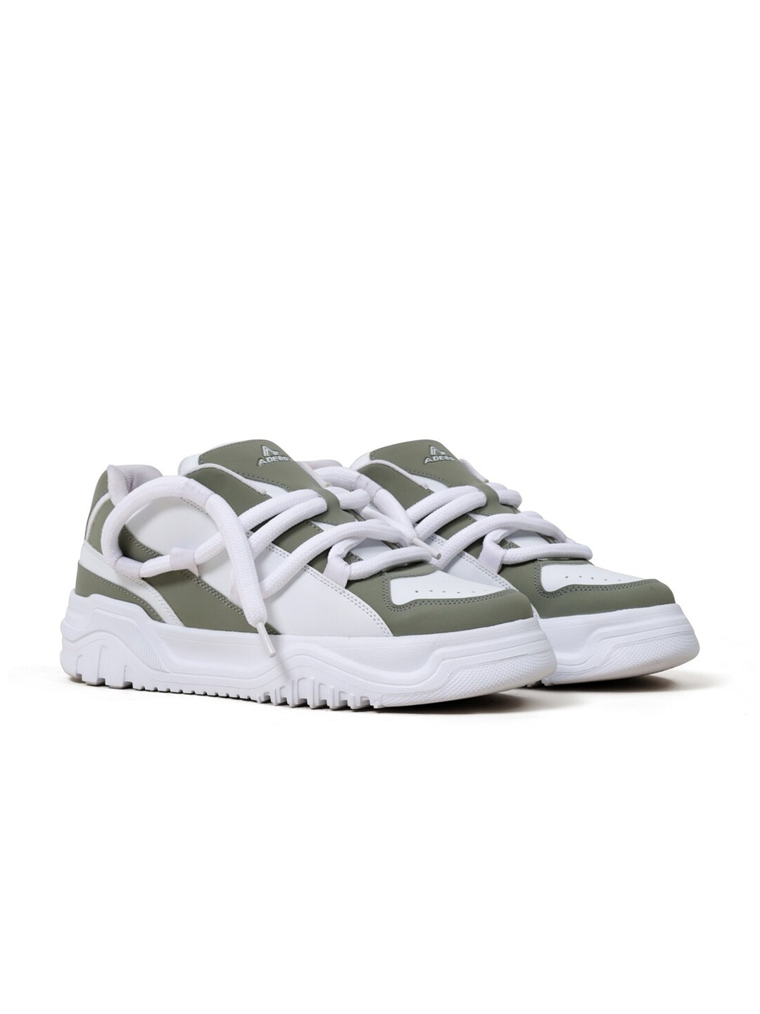 

adeboy Men Colourblocked Round Toe Sneakers, Green