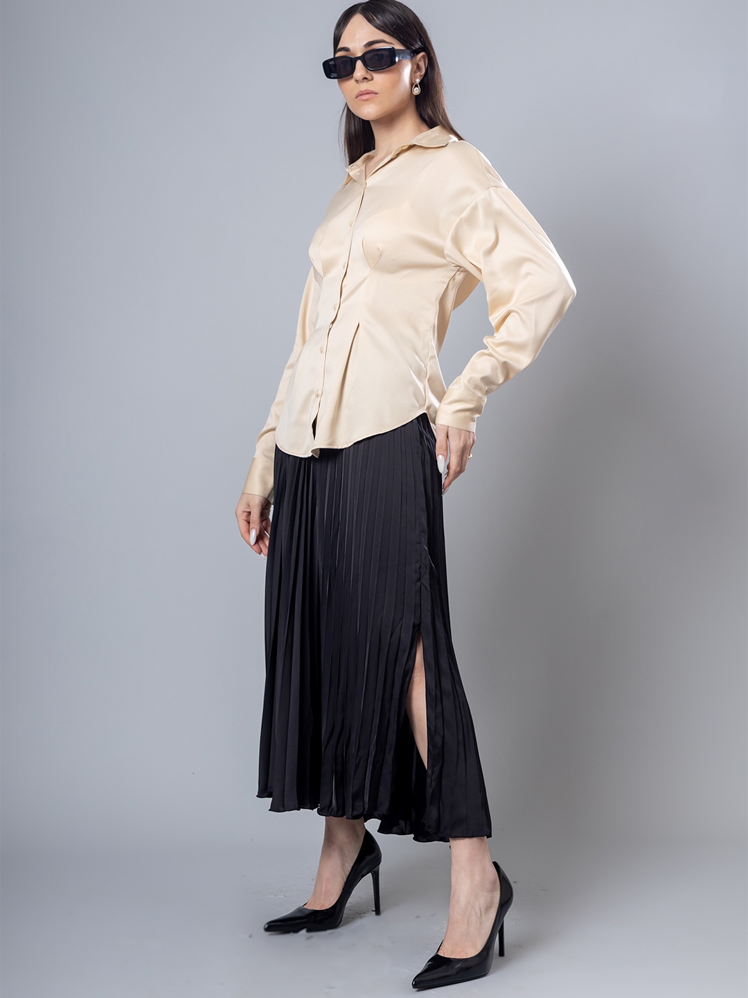 

H&M Full Sleeve Pleated Shirt, Beige