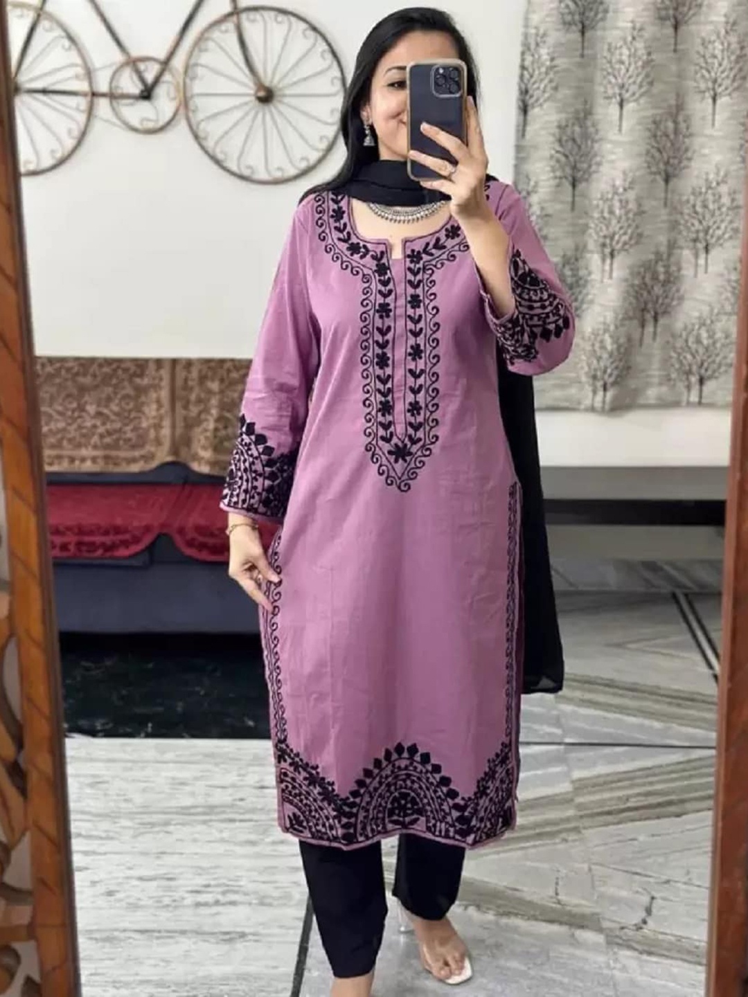 

BAESD Ethnic Motifs Embroidered Straight Kurta With Salwar & Dupatta, Magenta