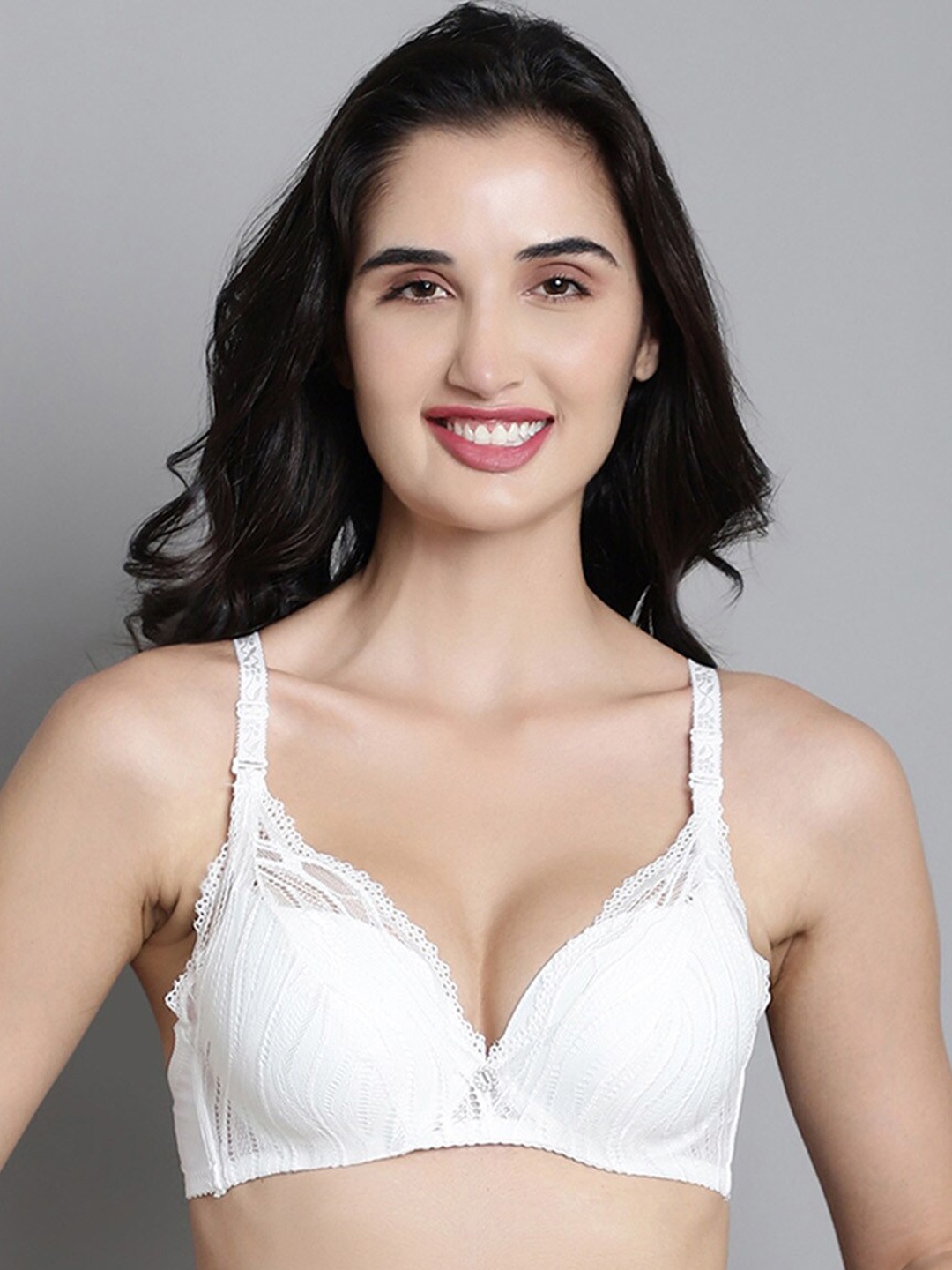 

MAKCLAN Geometric Self Design Medium Coverage Anti Odour Lightly Padded Plunge Bra, White
