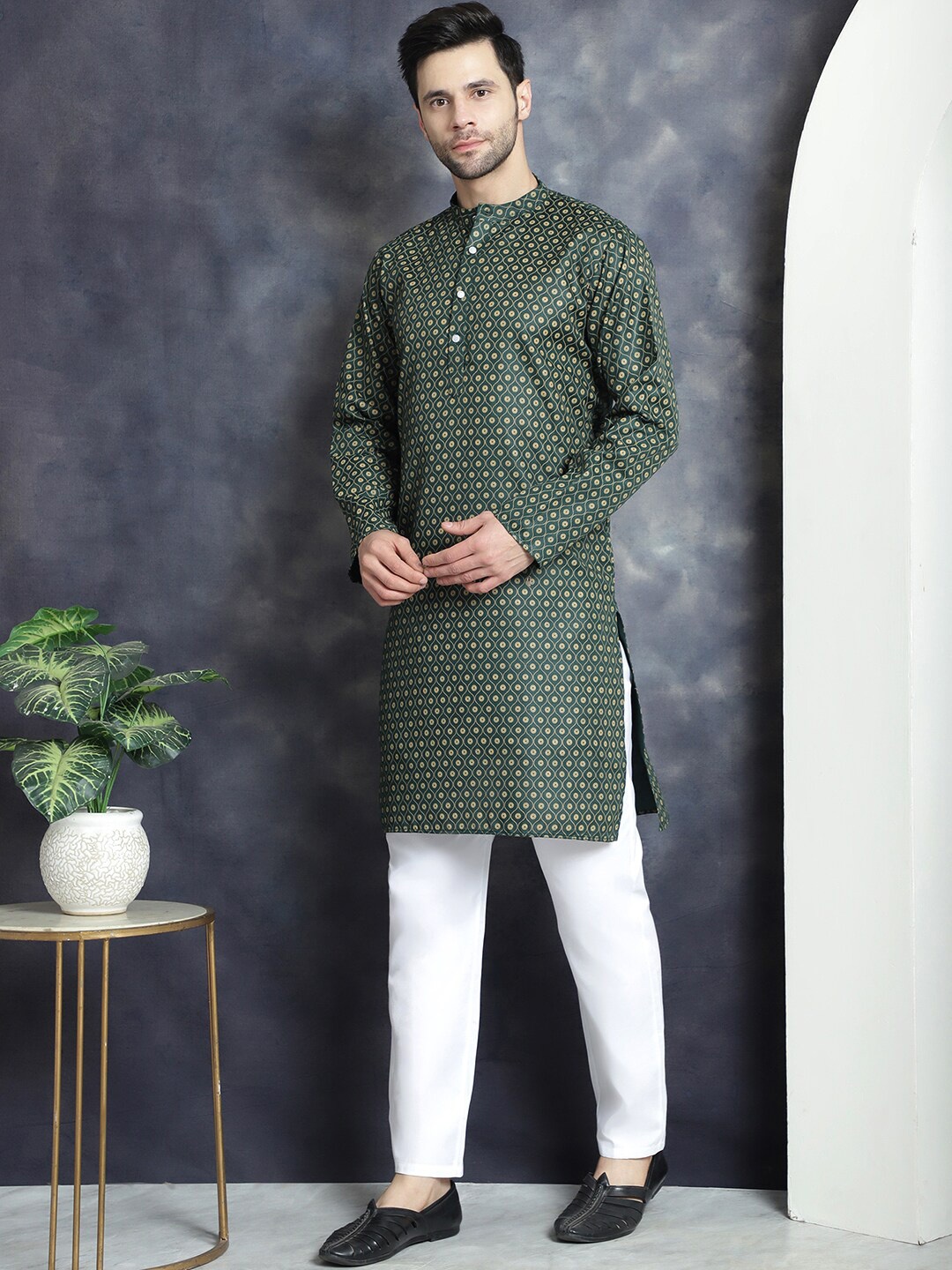 Anouk Floral Printed Mandarin Collar Straight Kurta With Pyjama, Olive