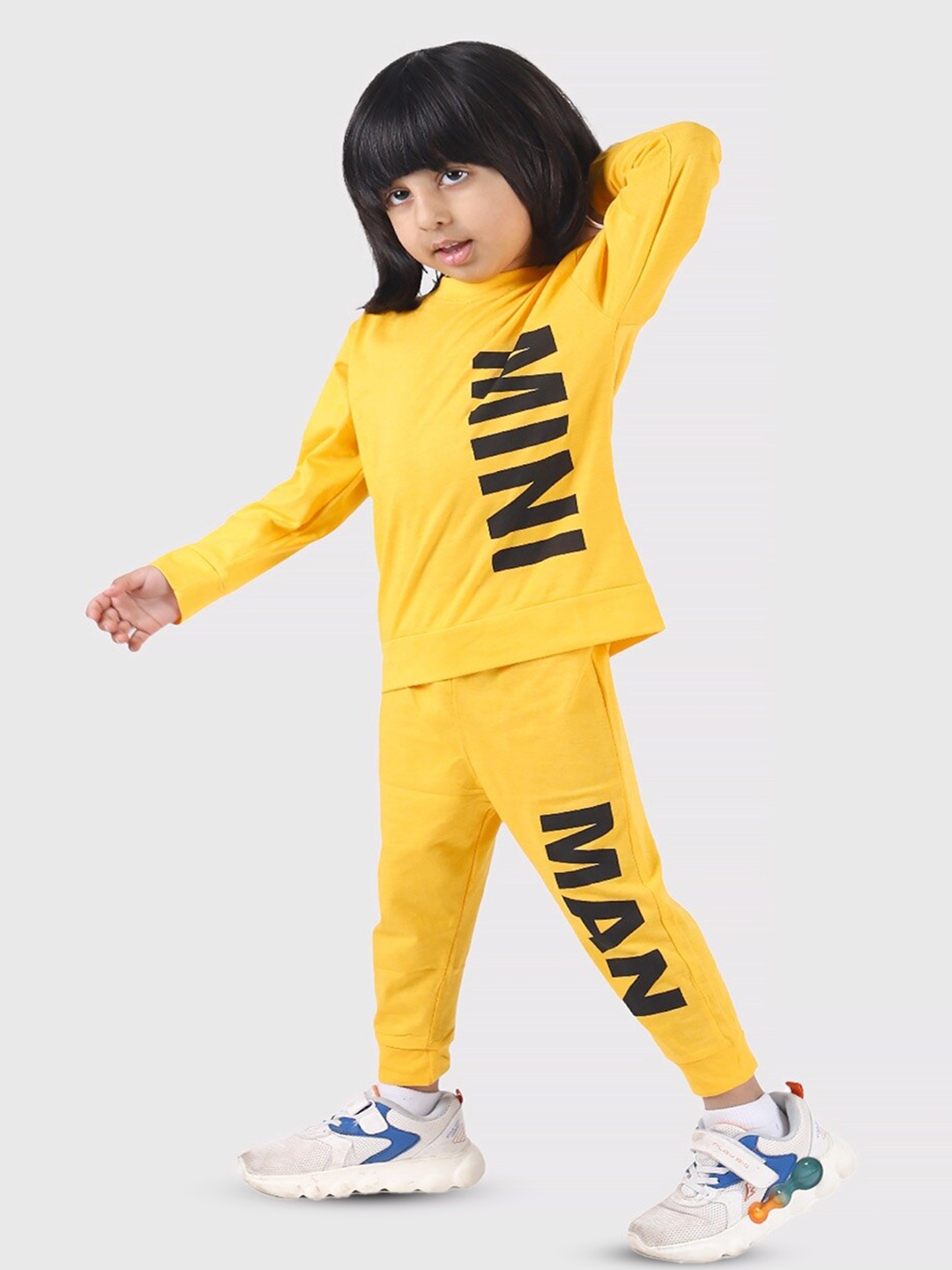 

BAESD Boys Printed Pure Cotton T-shirt With Trousers, Yellow